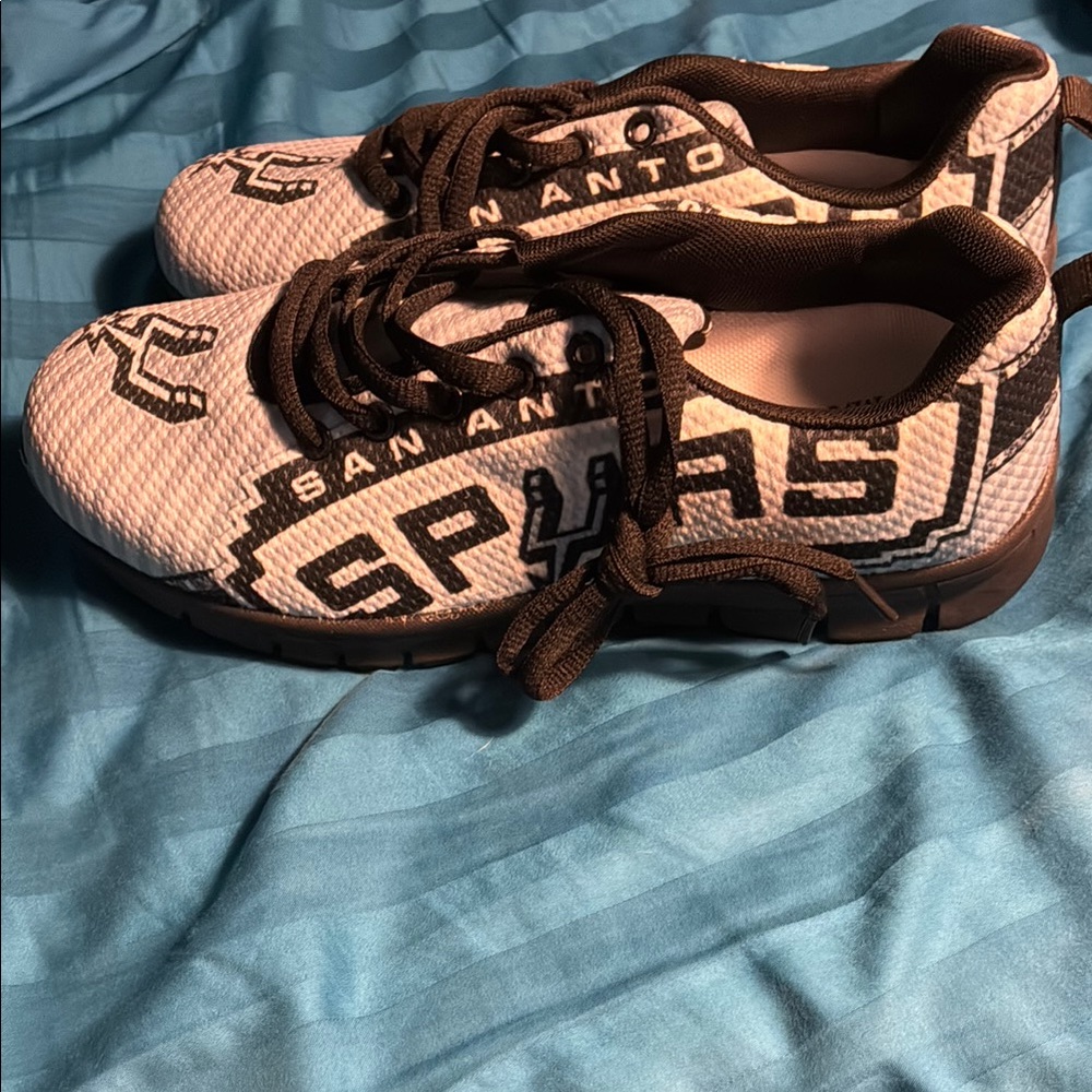 San Antonio Spurs Themed Sneakers - Picture 2 of 6